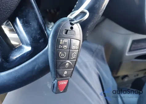 2018 Dodge Grand Caravan Sxt z USA, uszkodzony, nr VIN 2C7WDGCG8JR218598